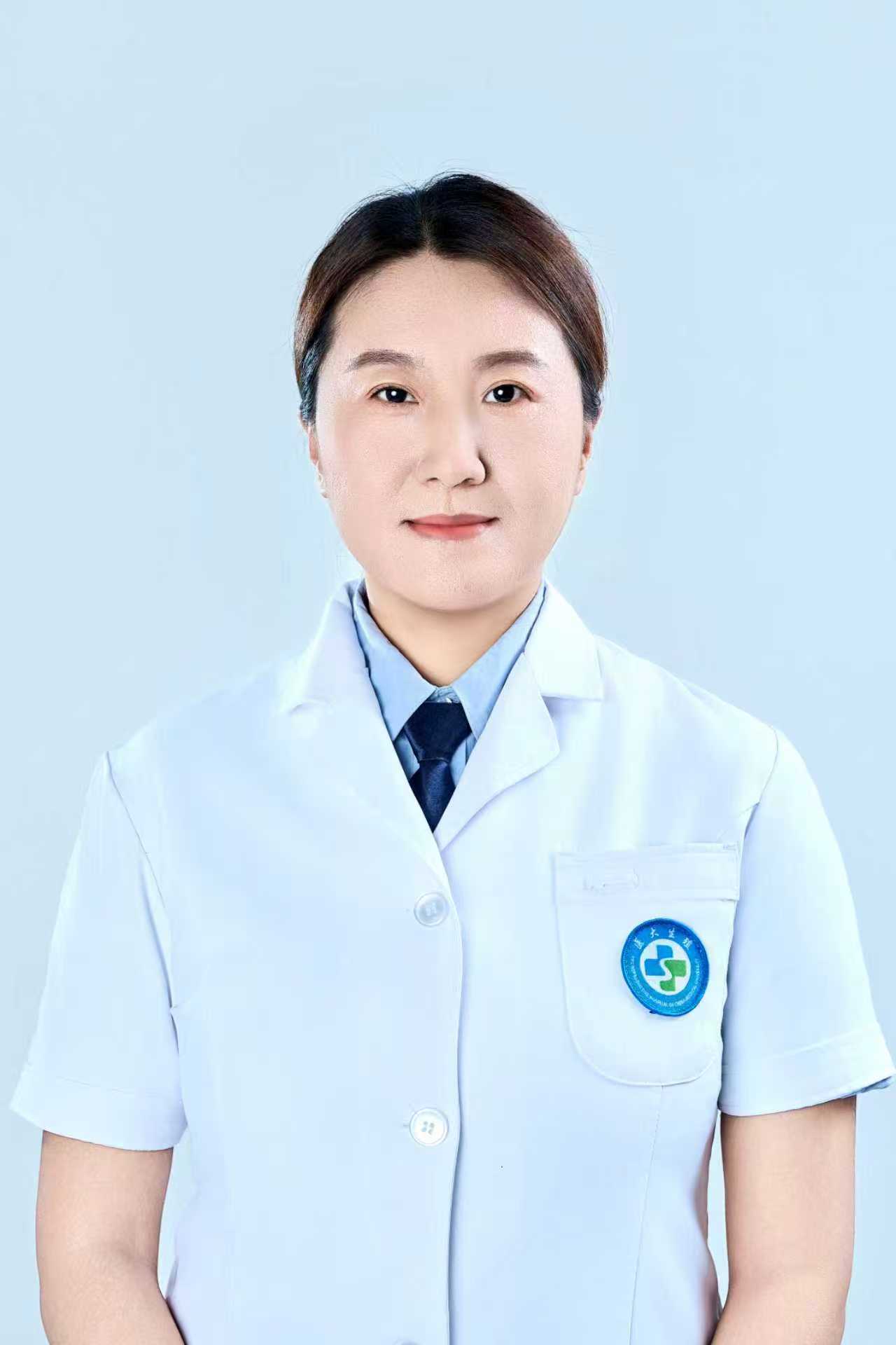 徐汶津.jpg
