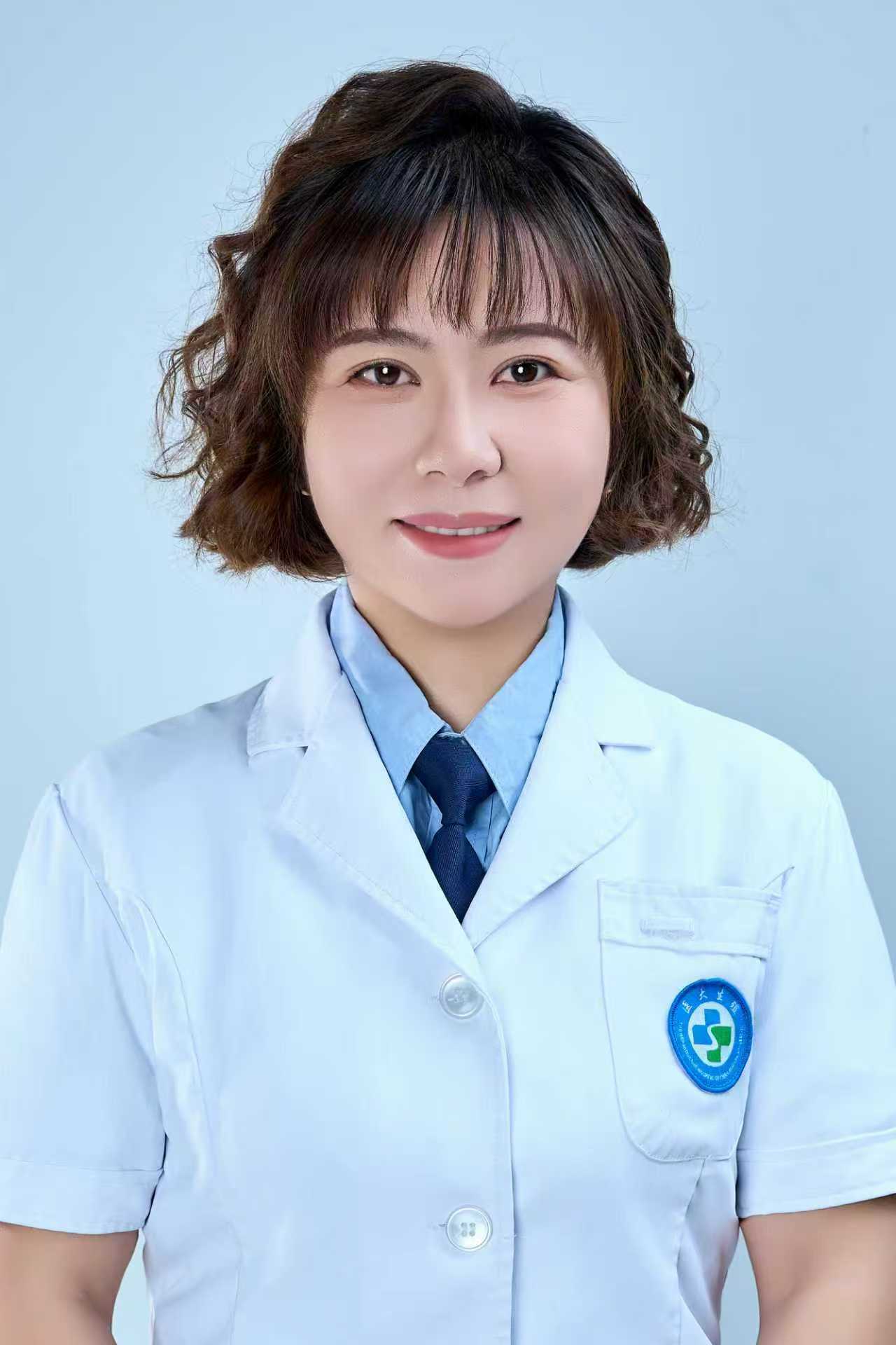 于蕾.jpg